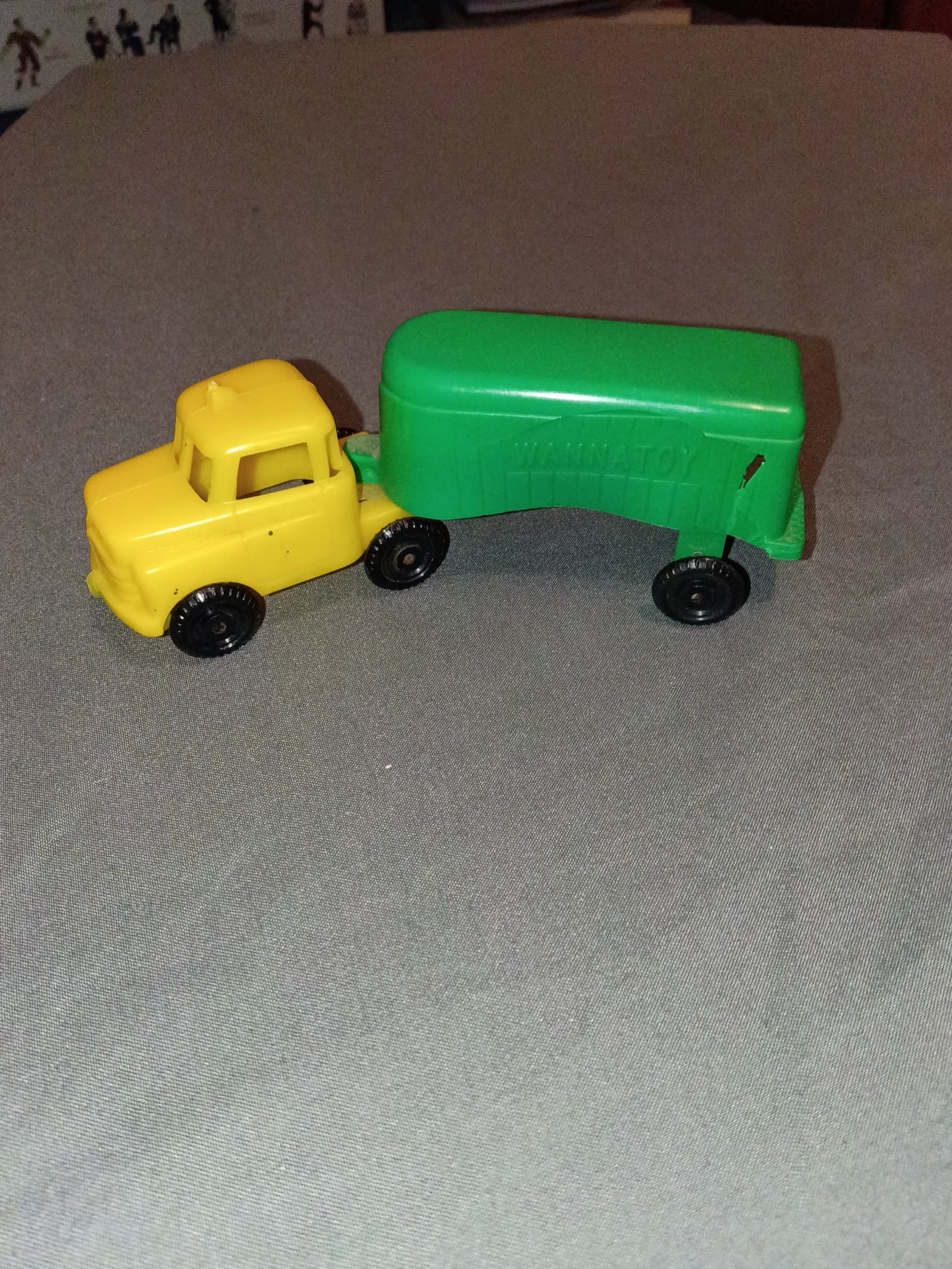 Wannatoy toy truck green and yellow vintage