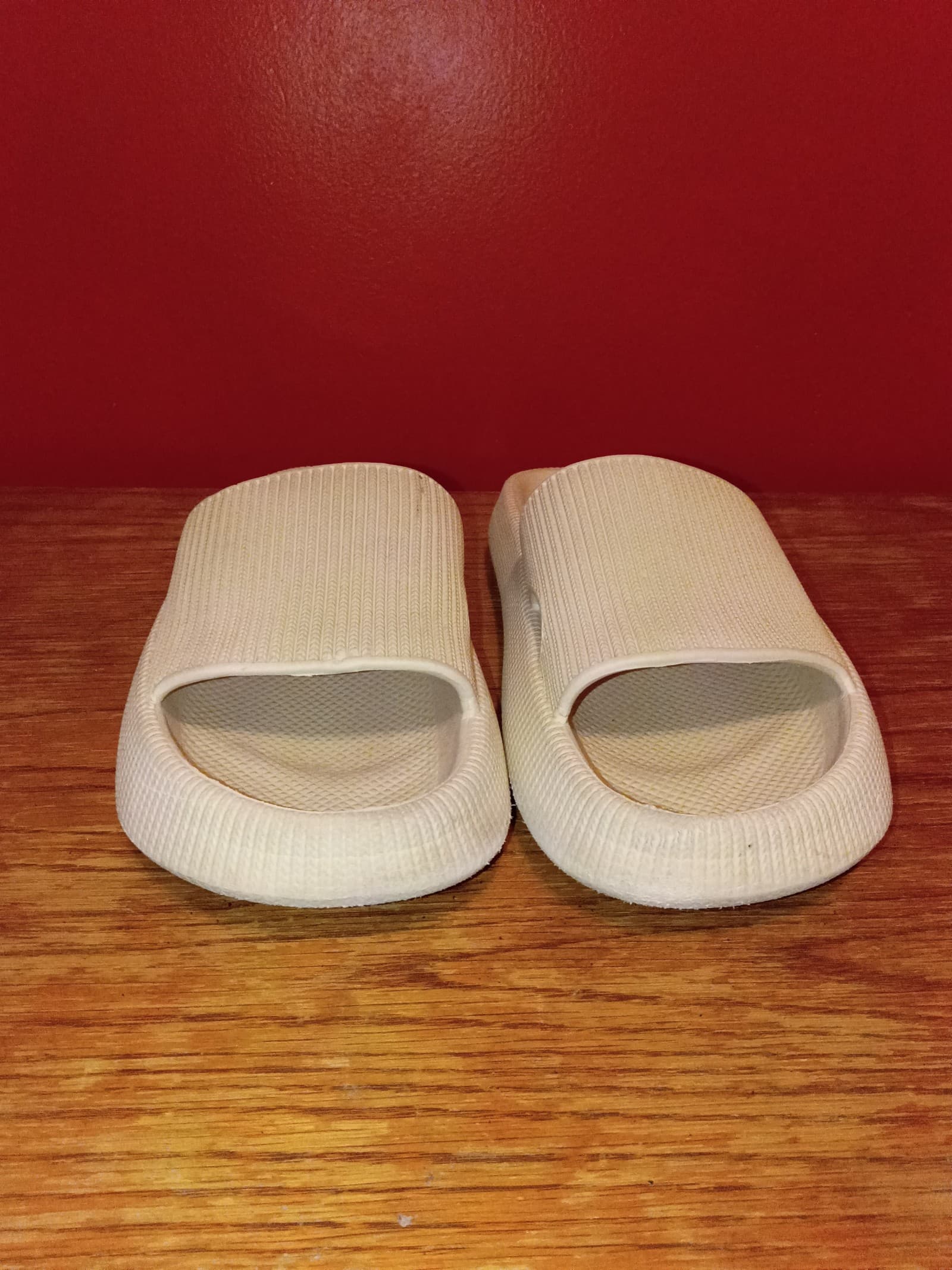 Slides cream color size 40-41