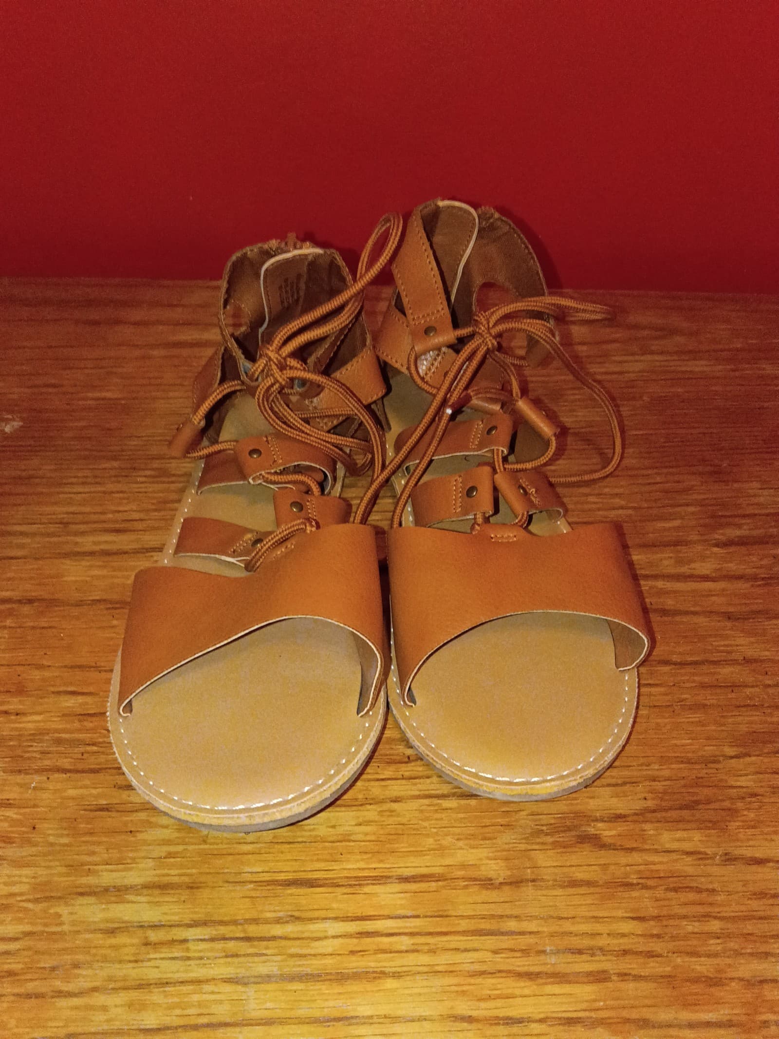 Old Navy tan Sandals size 4 women