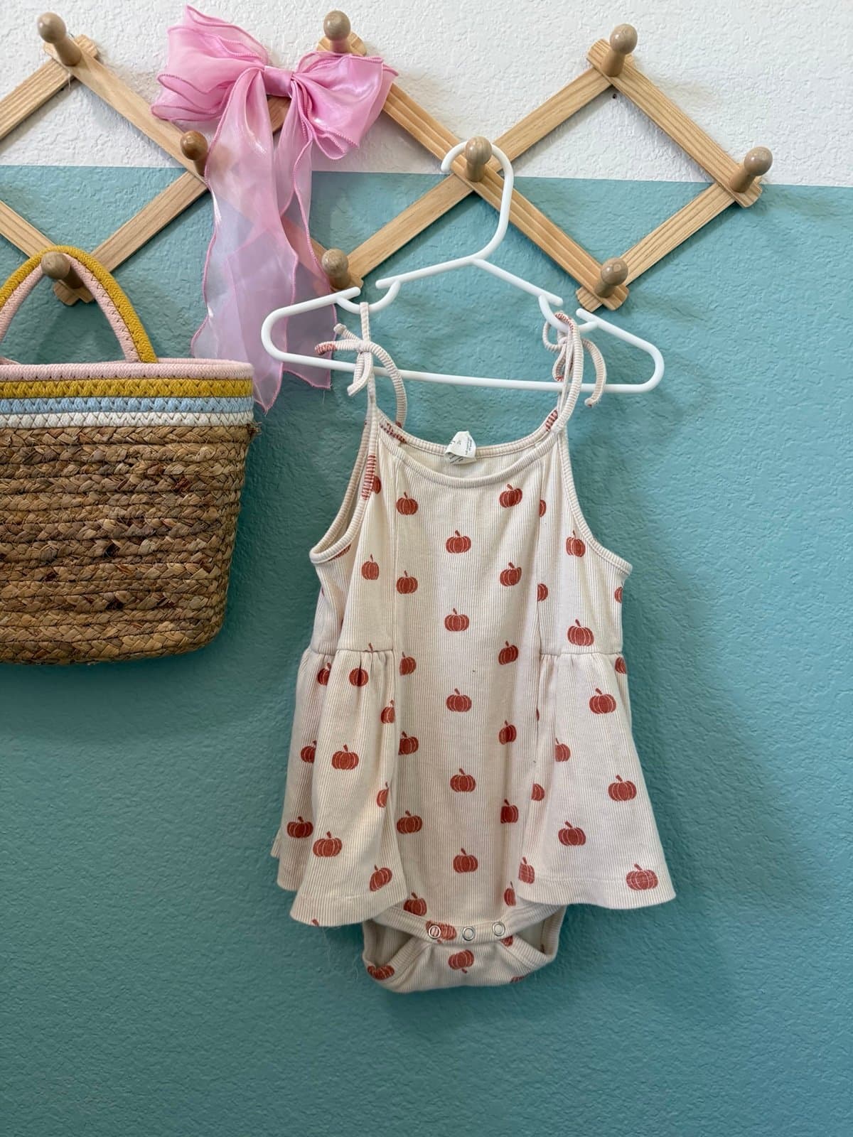 Kate Quinn pumpkins ballerina 2T