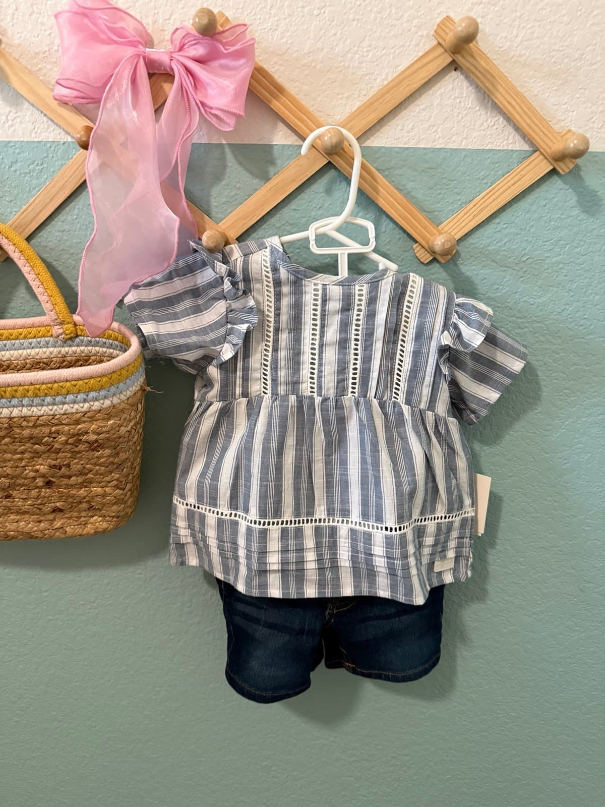 Toddlers girls outfit NWT