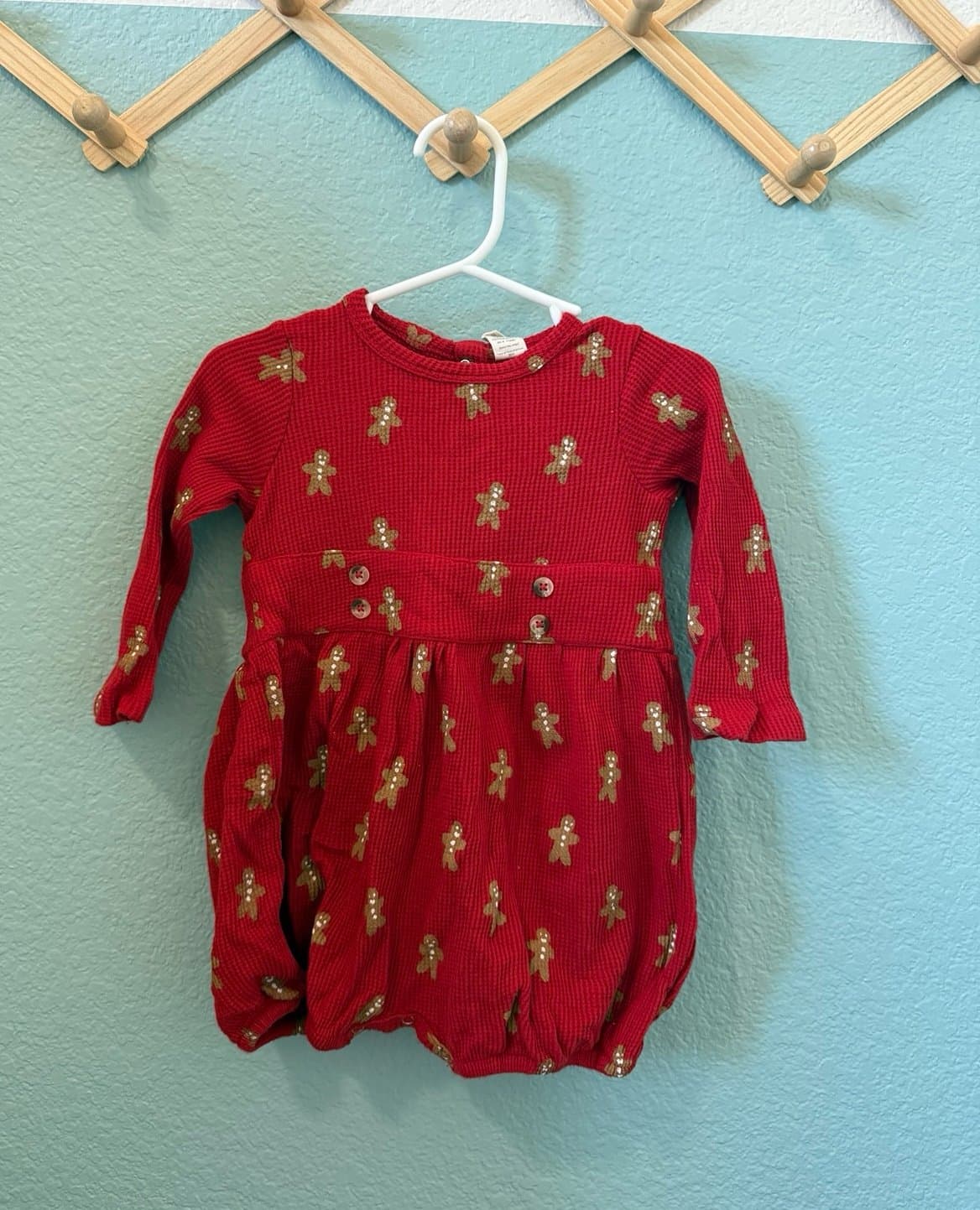 Kate Quinn thermal red gingerbread 12-18