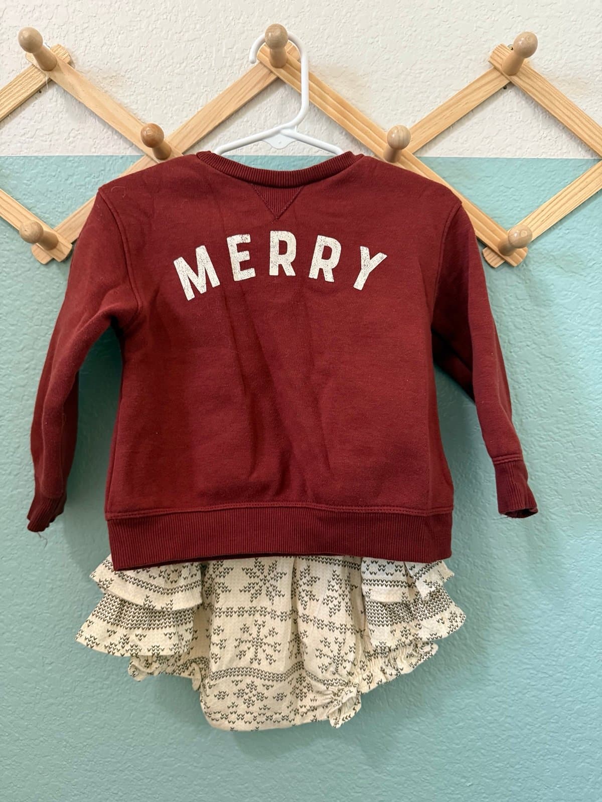 Little Co Kate Quinn Christmas outfit