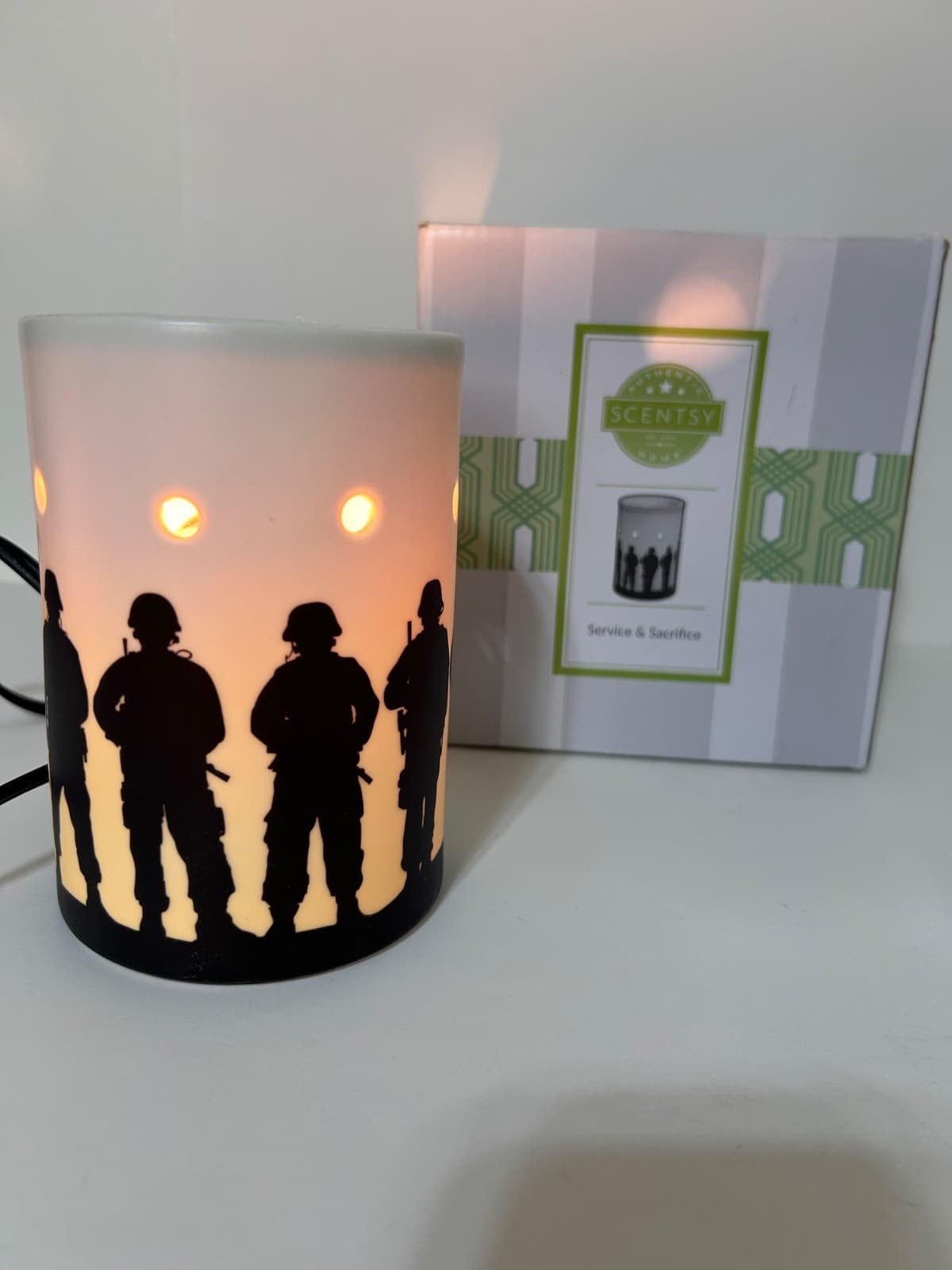 Scentsy Service and Sacrifice Military Themed Wax Warmer MISSING TOP