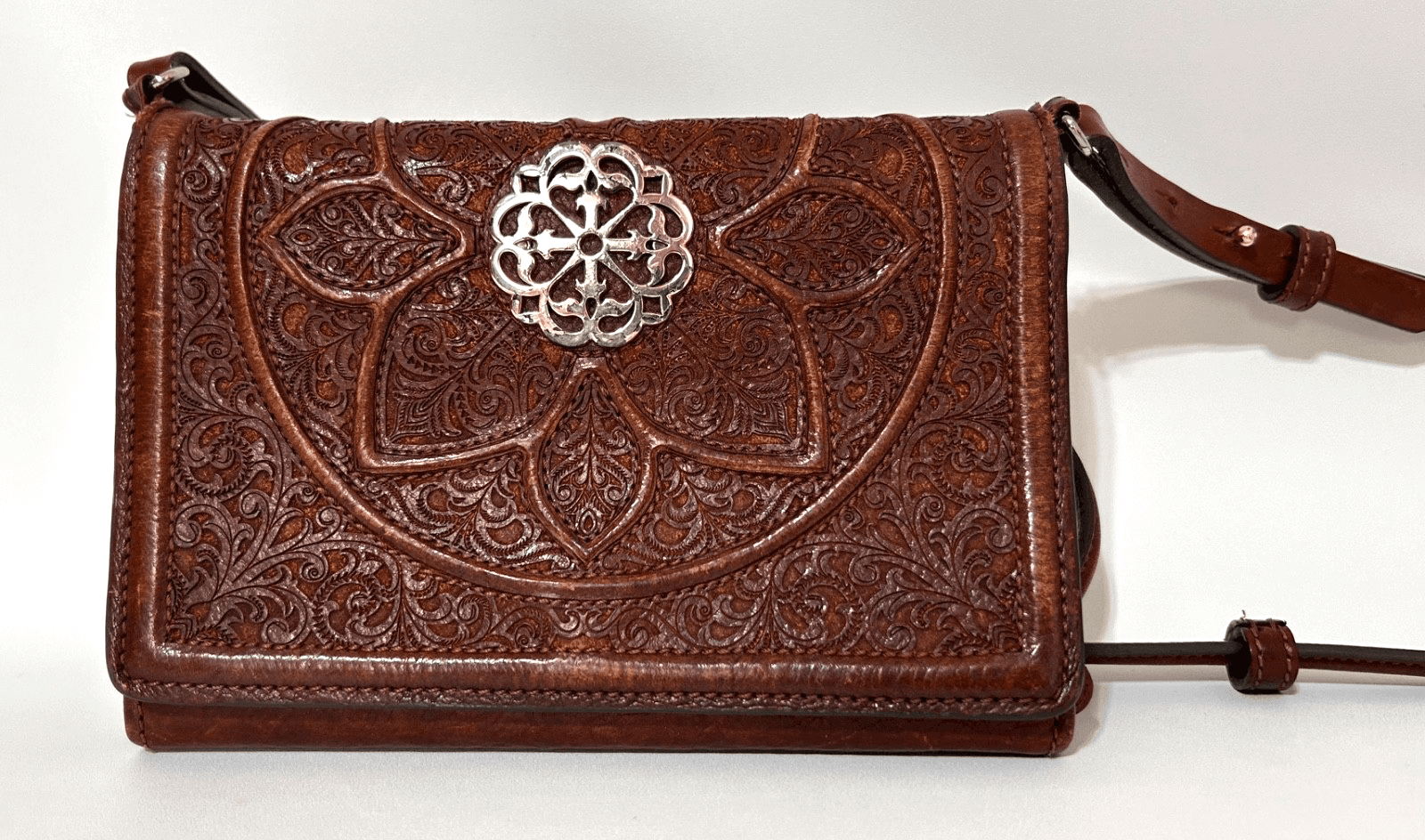 BRIGHTON FERRARA DAHLIA MYSTIQUE FLOWER Organizer Crossbody Wallet Bag