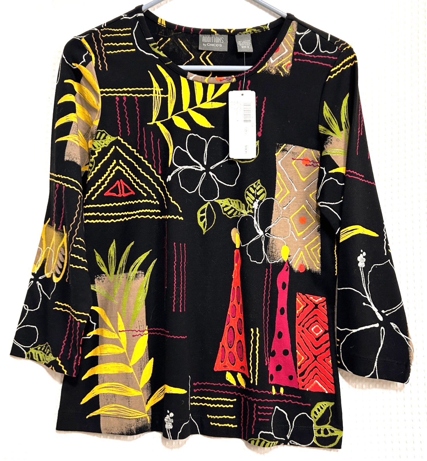 NWT Chico's Size Small 0 Cotton Tee Art Boho Abstract Top Blouse g