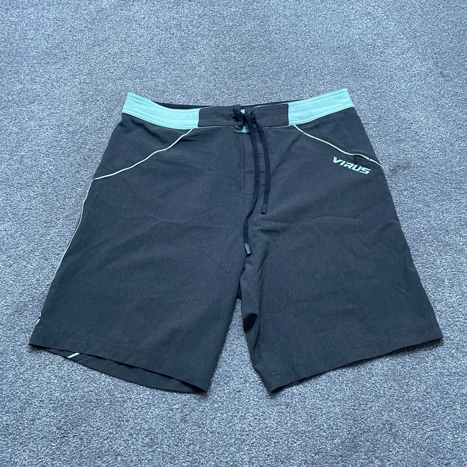 Virus Shorts Mens 34 Black Fit Performance Stretch Beach Board Swim Trunks 9 in