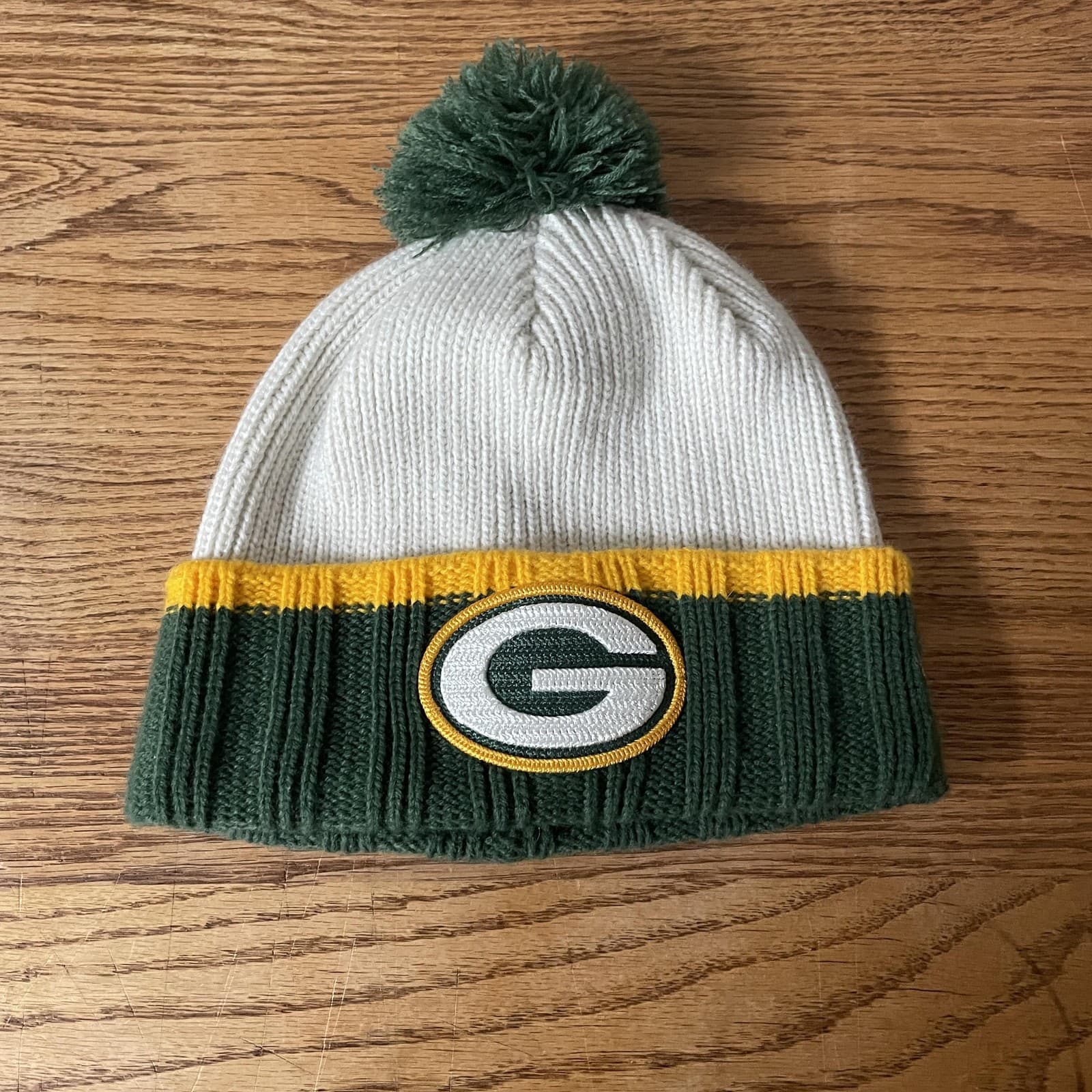 Green Bay Packers Hat Cap Snap Back Mens Green White NFL Football Pom New Era