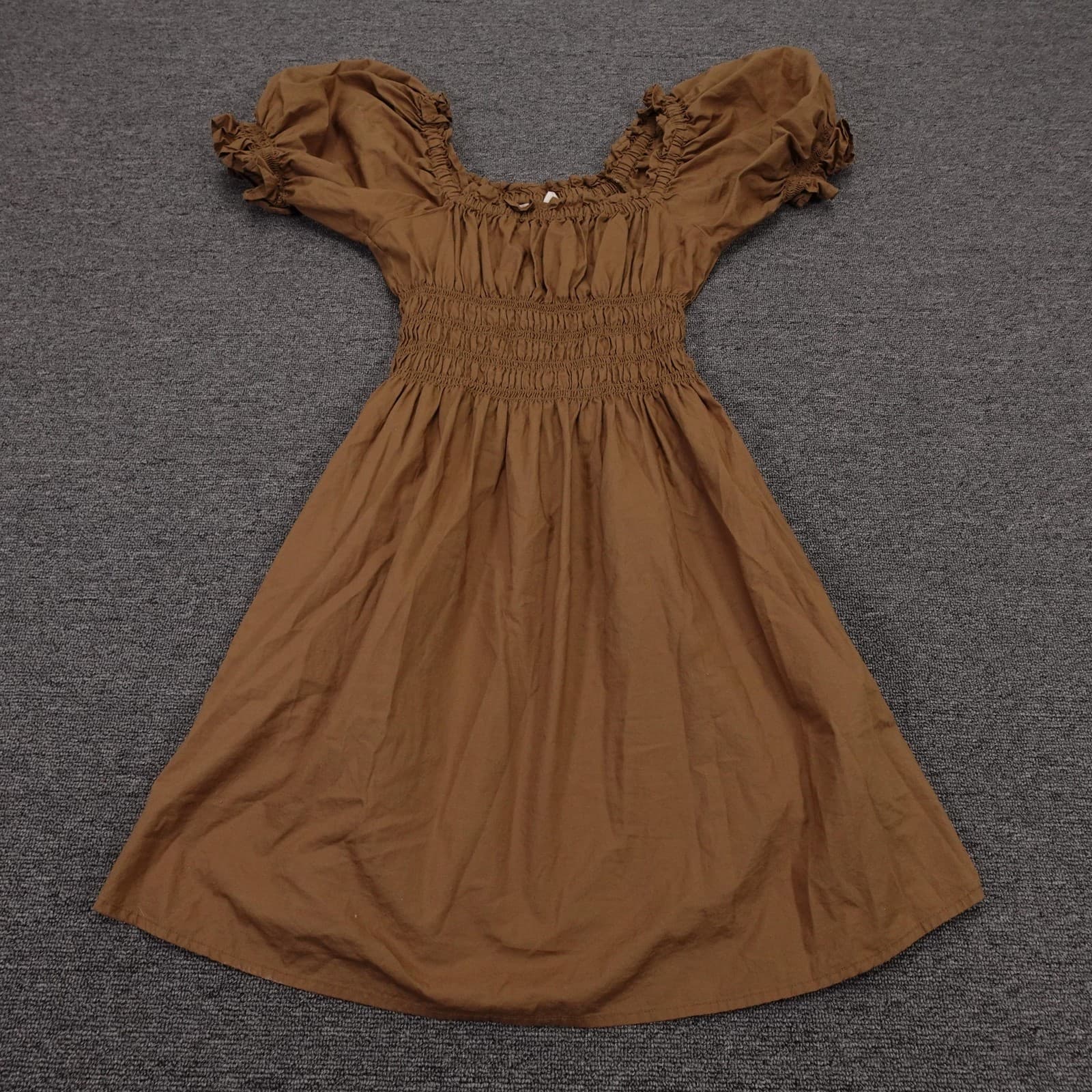 Levi's Dress Girls Large Brown Smocked Puff Sleeve Square Neckline Knee Length