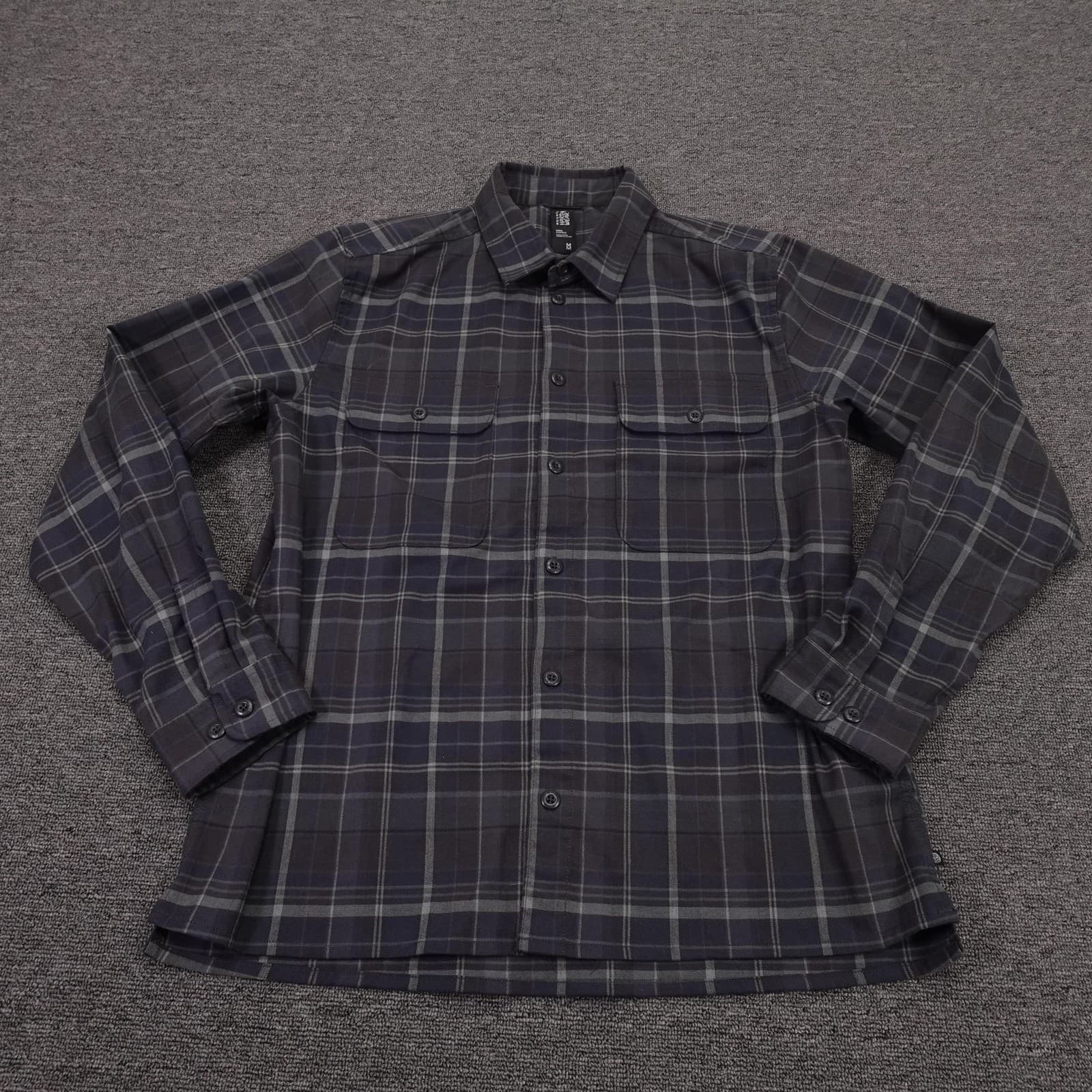 Mountain Hardwear Shirt Mens Medium Gray Plaid Flannel Long Sleeve Button Up