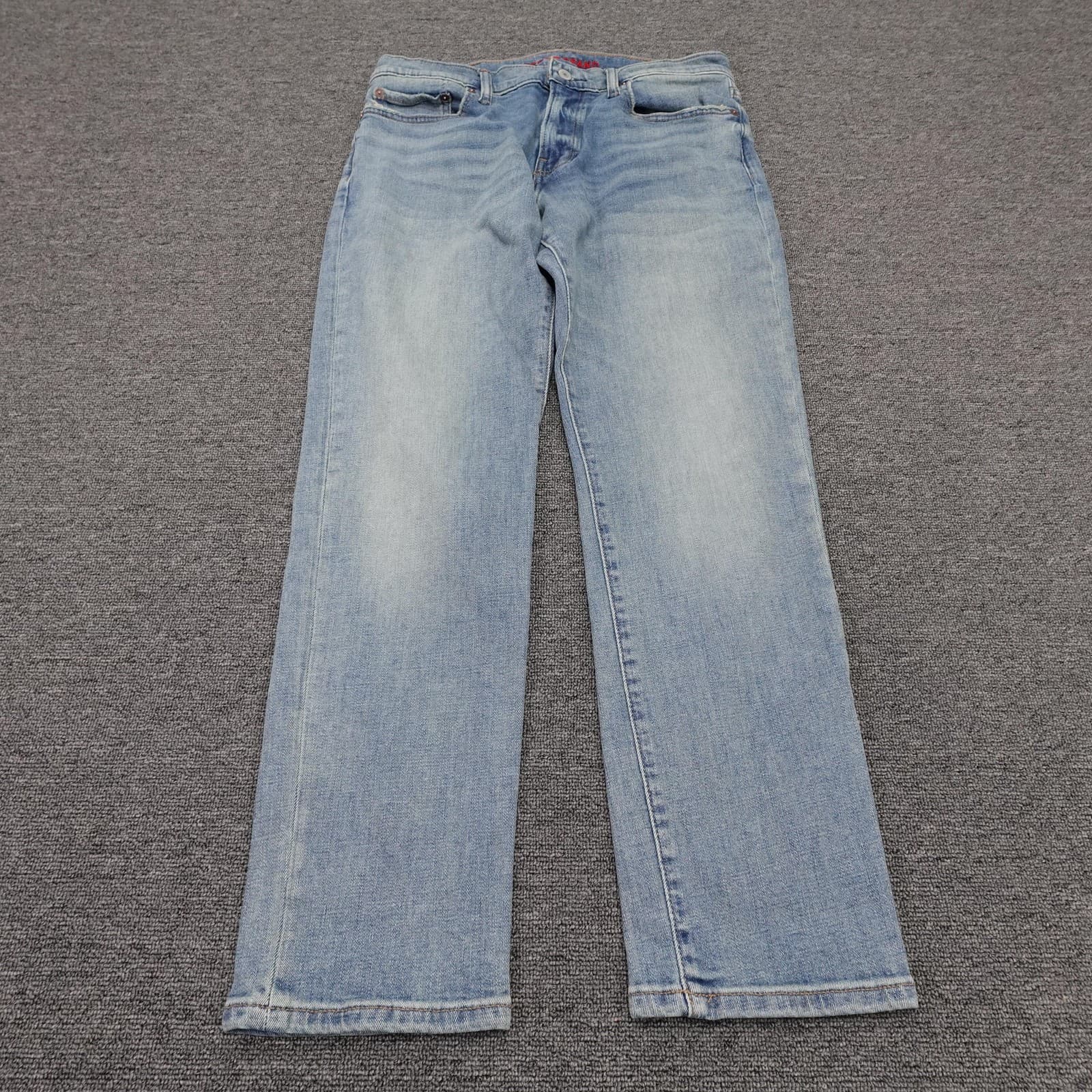Lucky Brand 410 Athletic Straight Jeans Mens 30x29 Blue Light Wash Stretch Denim