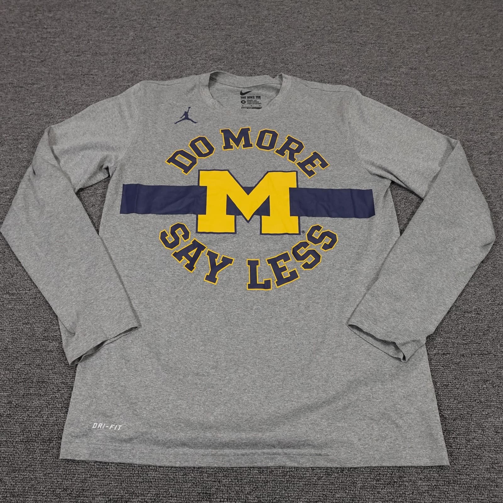 Michigan Wolverines Shirt Mens Medium Gray Football Nike Dri Fit Long Sleeve