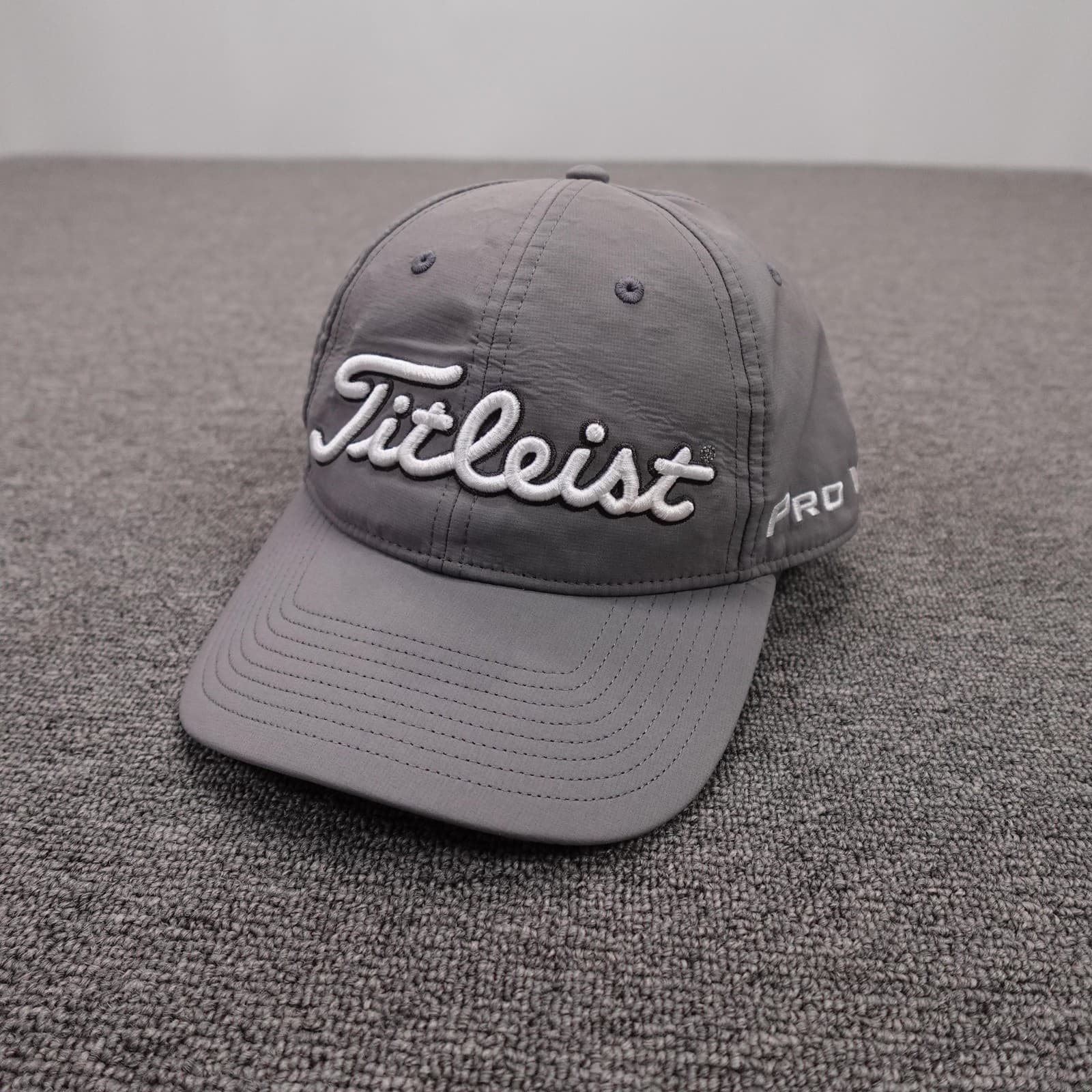 Titleist Hat Cap Strap Back Mens One Size Gray Pro V1 Golf Performance