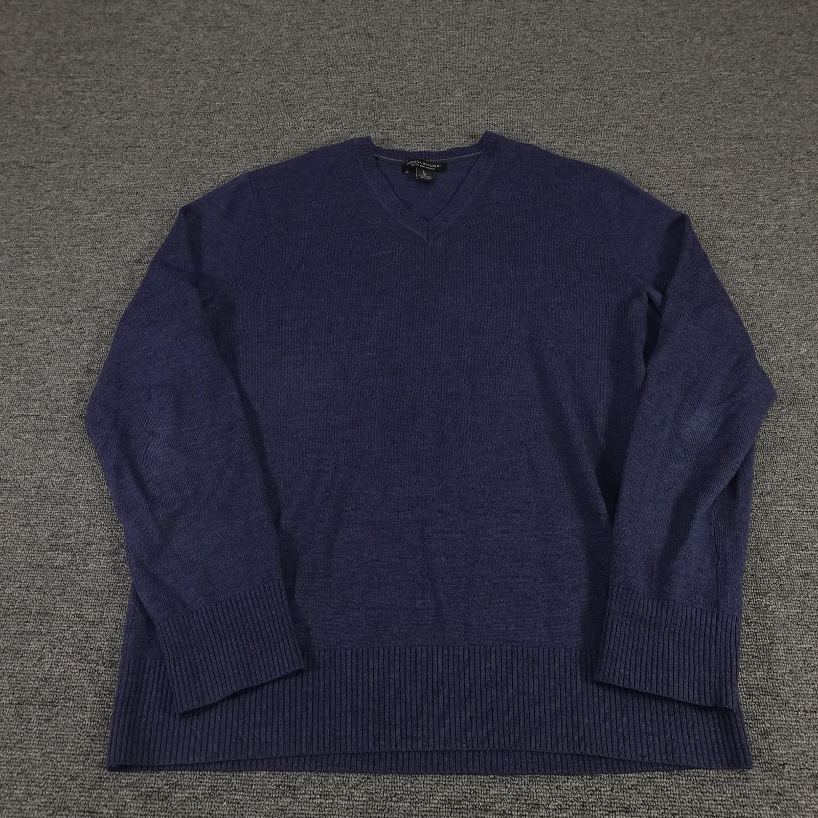 Banana Republic Sweater Mens Large Blue Extra Fine Merino Wool V Neck Pullover