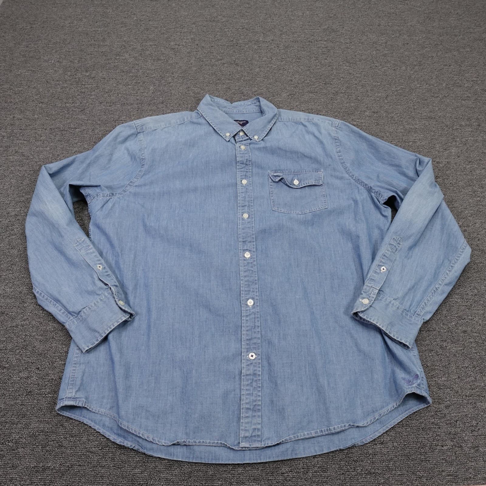 American Eagle Outfitters Shirt Mens 2XL Blue Chambray Long Sleeve Button Up