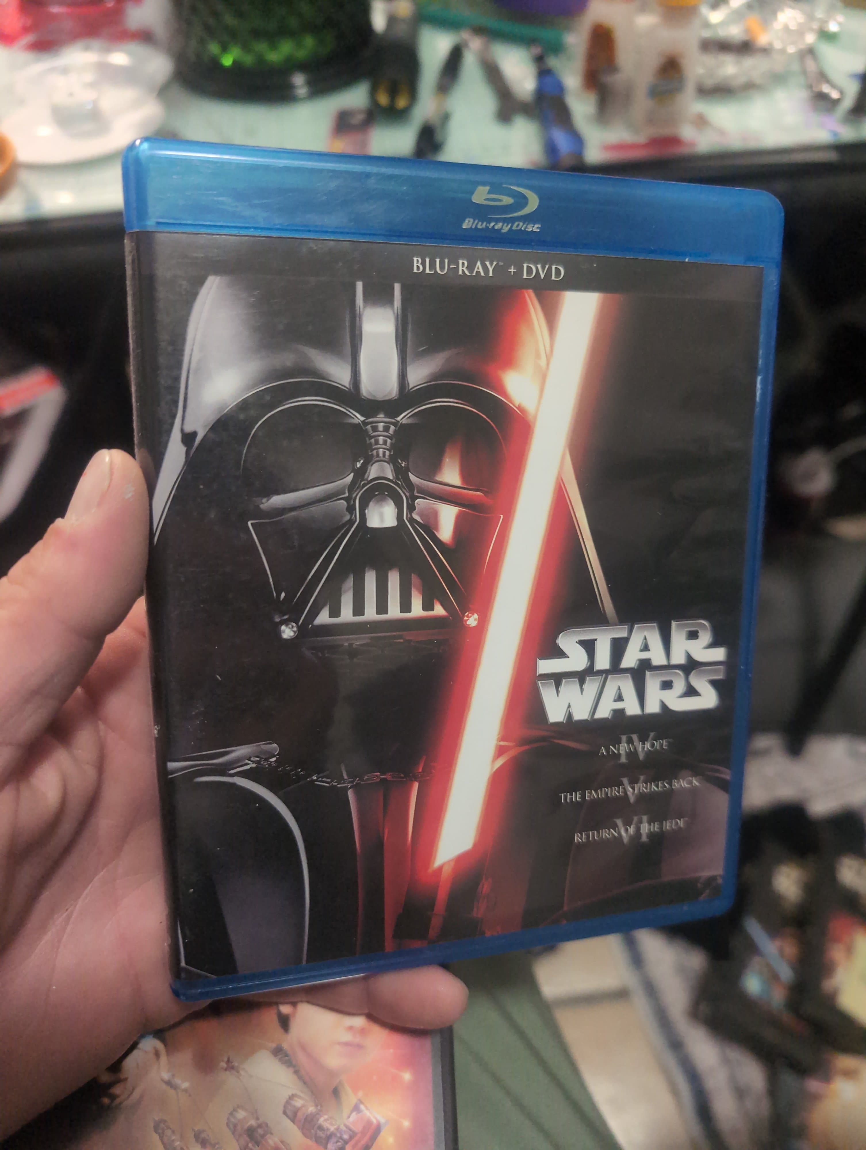 Star Wars Blu-ray + DVD Set