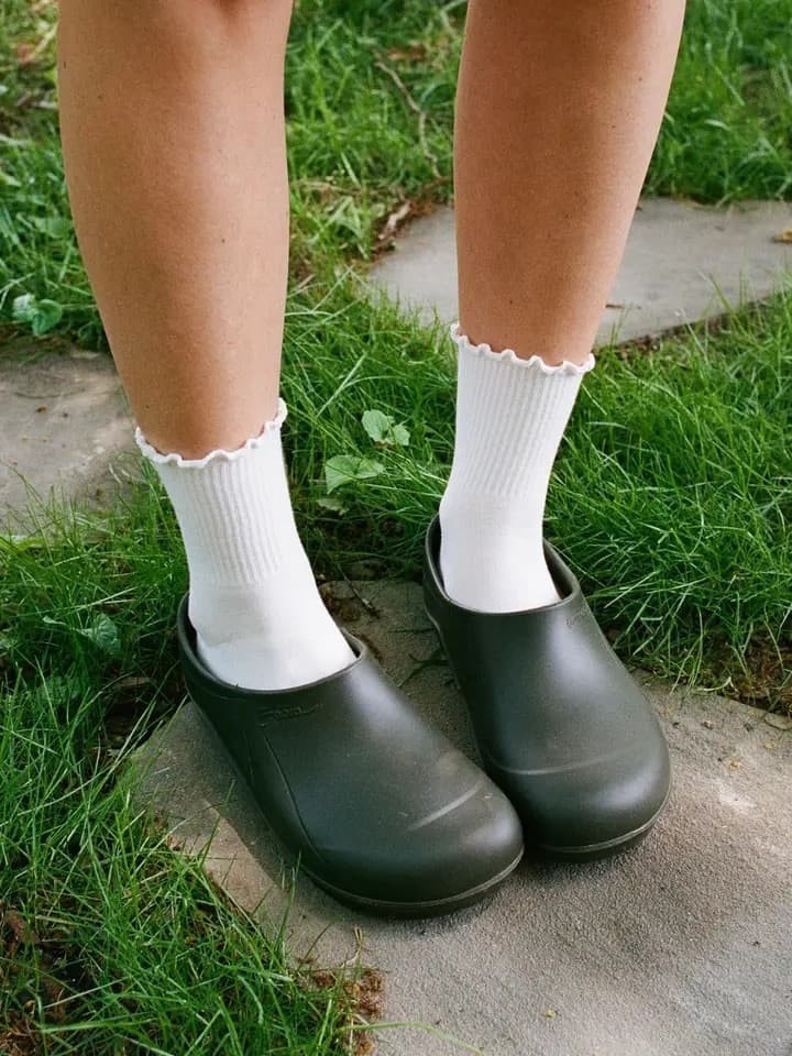 Ruffle Rib Quarter Sock - White
