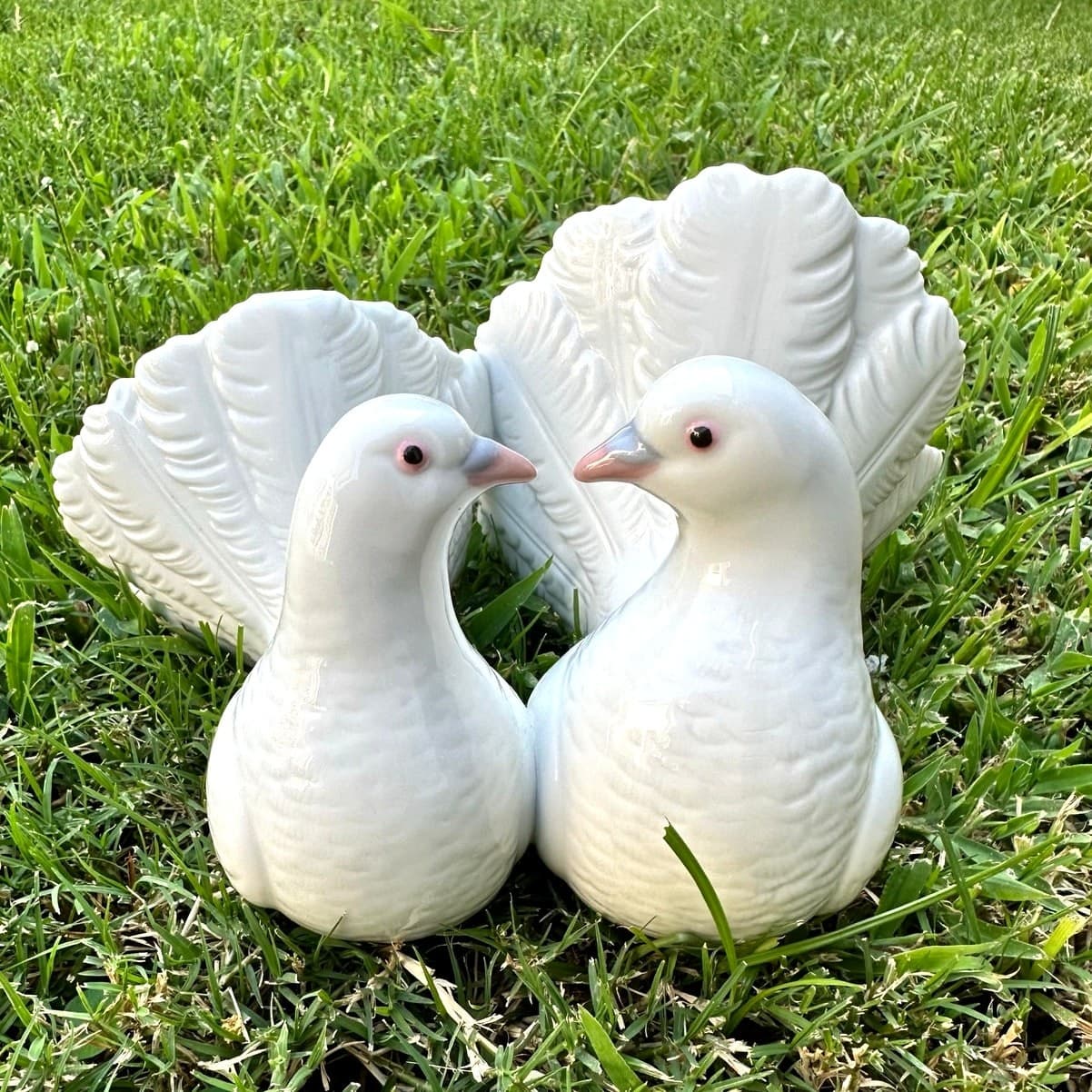 LLadro 'Couple of Doves' 01169 Spain Porcelain Lovebirds-Original Box-Excellent