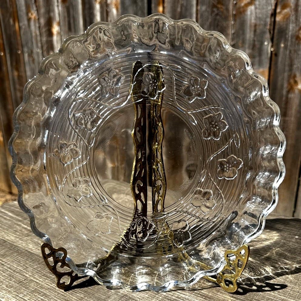 Clear Embossed Floral Design Glass Quiche 10" Pie Plate Scalloped Rim