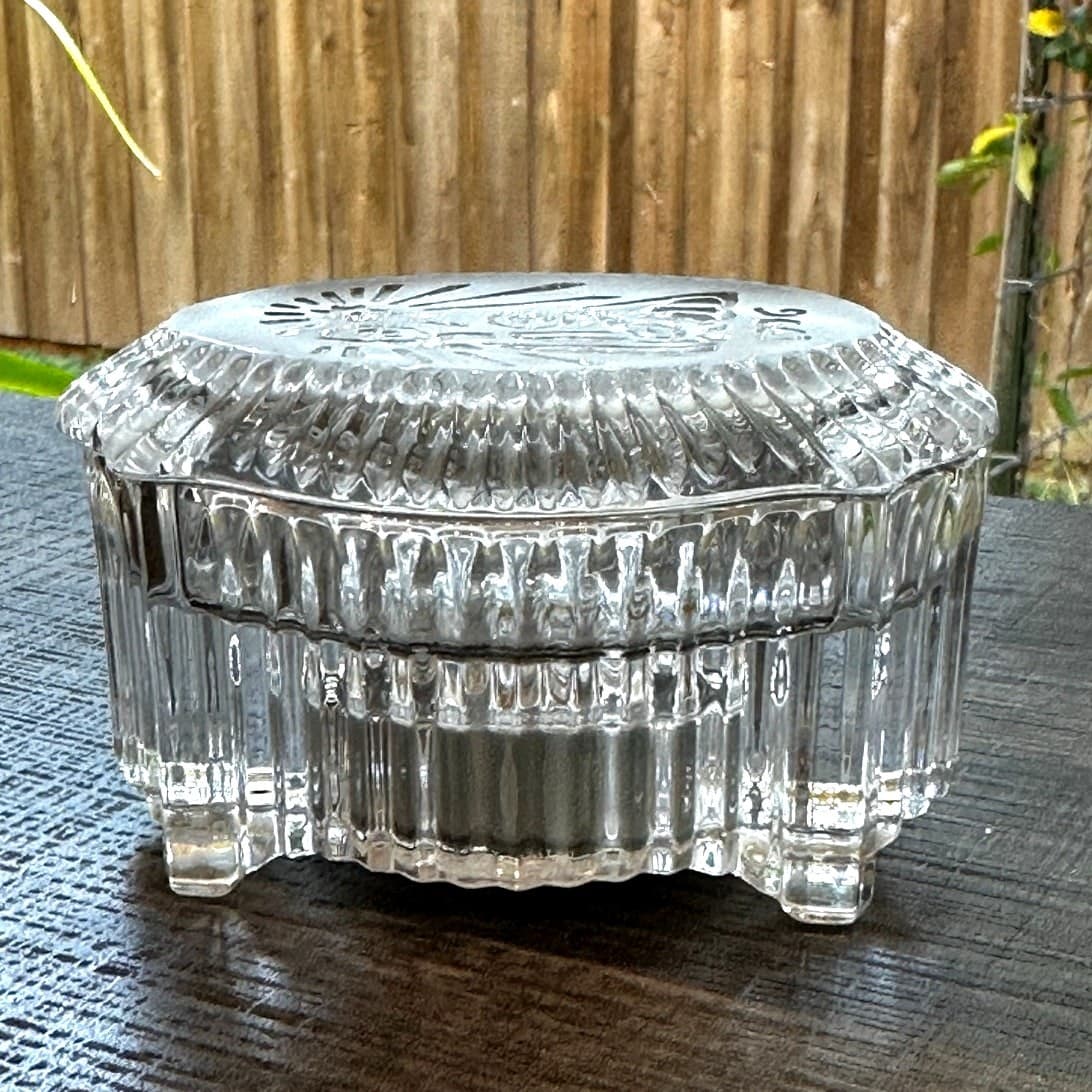 Waterford Crystal 1996 Songs of Christmas Music Trinket Box Exceptional