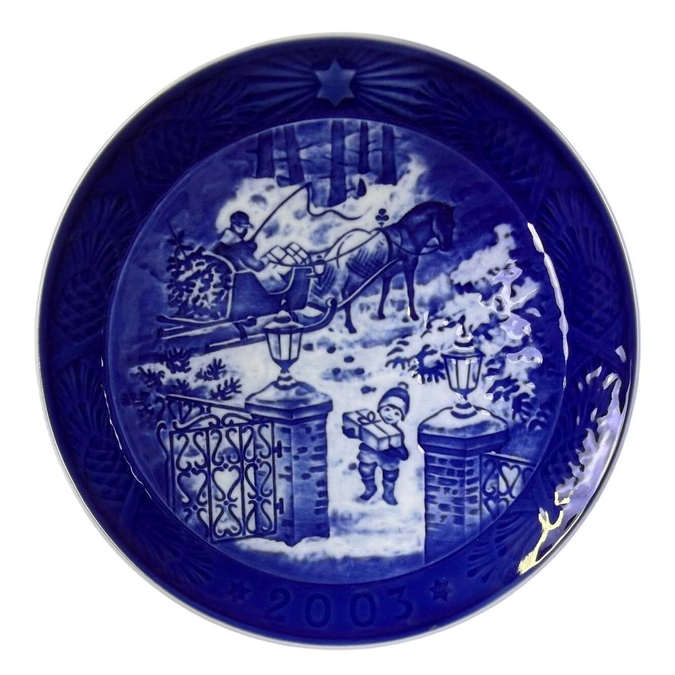 Royal Copenhagen Denmark 2003 Annual Christmas Plate 'Seasons Greetings'