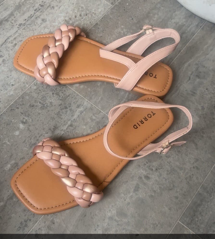 Torrid Braided Buckle Straps Flat Sandals Pink Tan Synthetic Women's Size 8