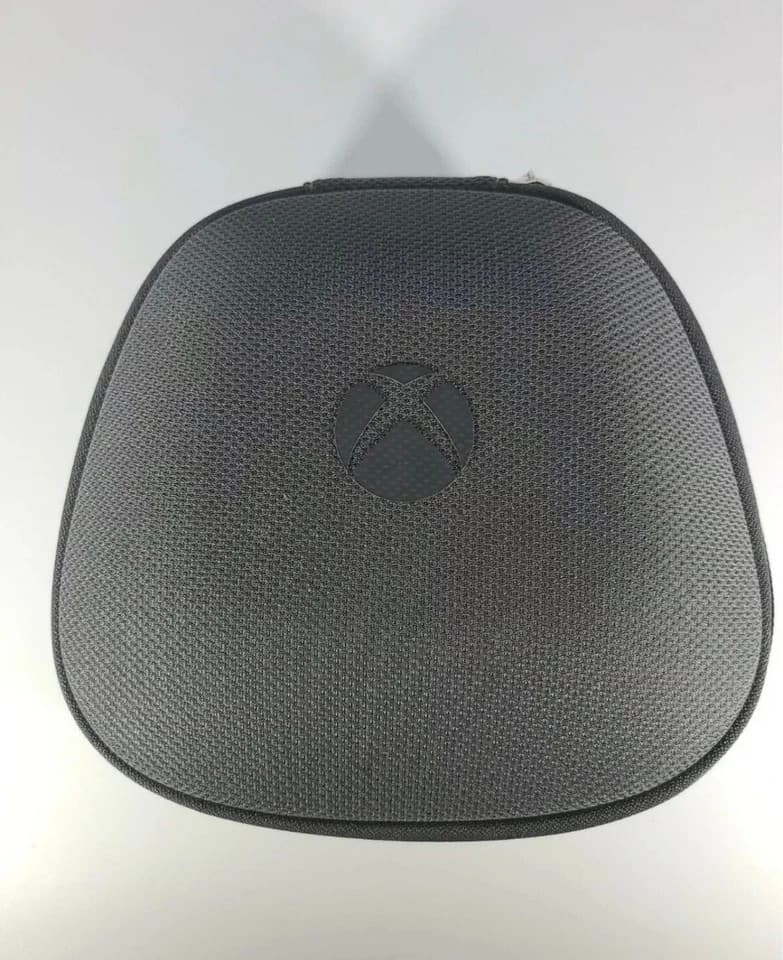 Xbox One Elite Controller Case With Attachments No controller