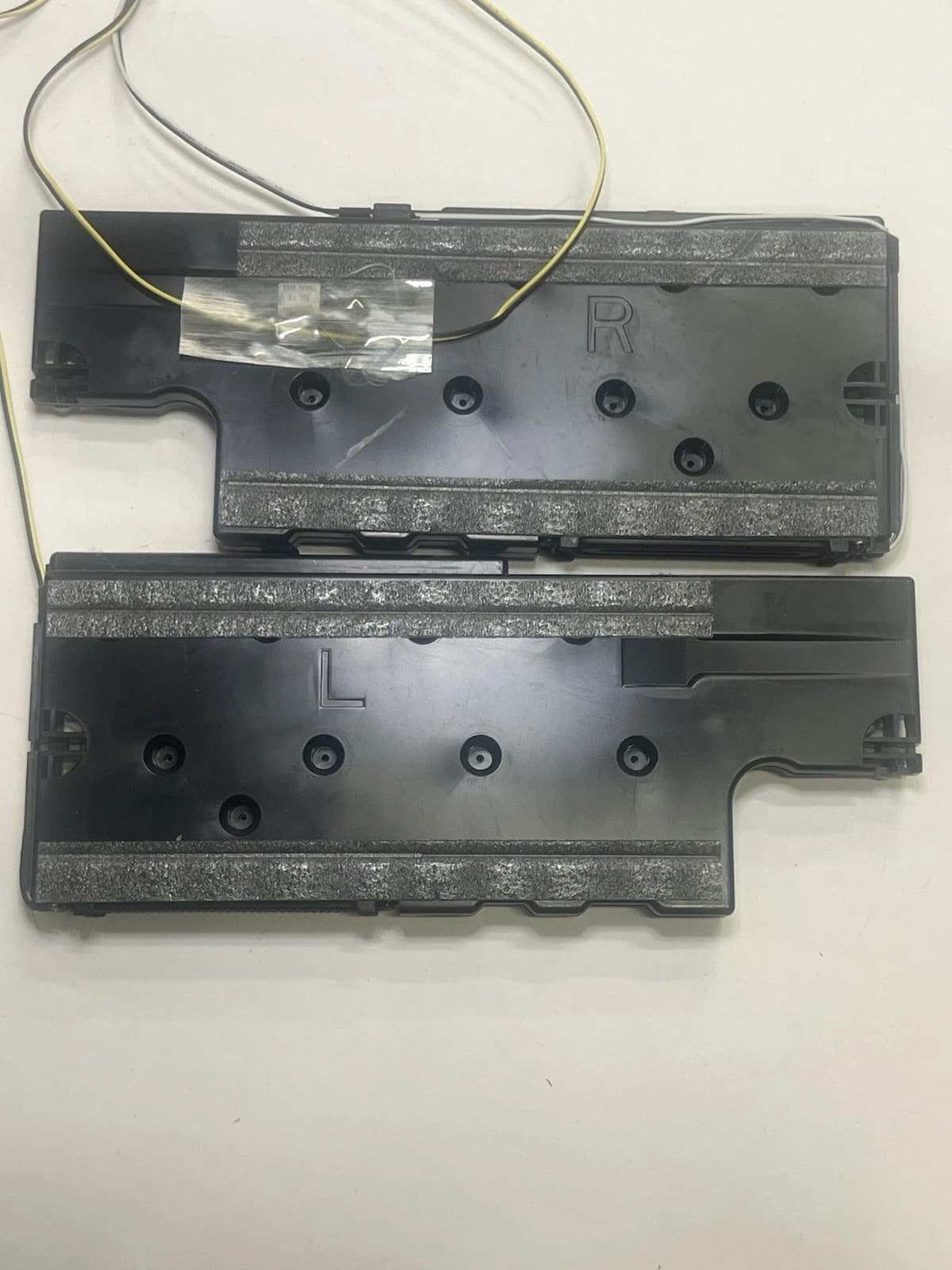 Samsung UN50F5000AF 6300AF 6400AF 6800AF Speaker Set BN96-25565D