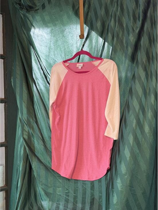 LuLaRoe Randy Raglan Tee Pink Peach Colorblock Baseball Tee