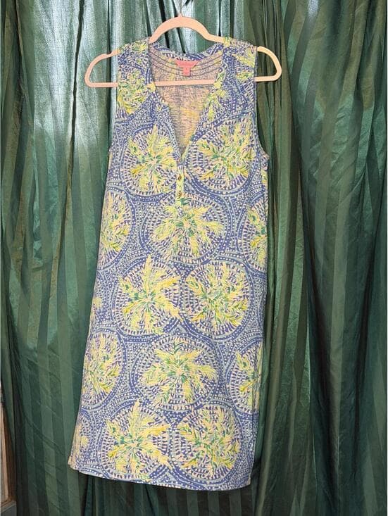 Lilly Pulitzer Essie Tropic Like its Hot (Size M)