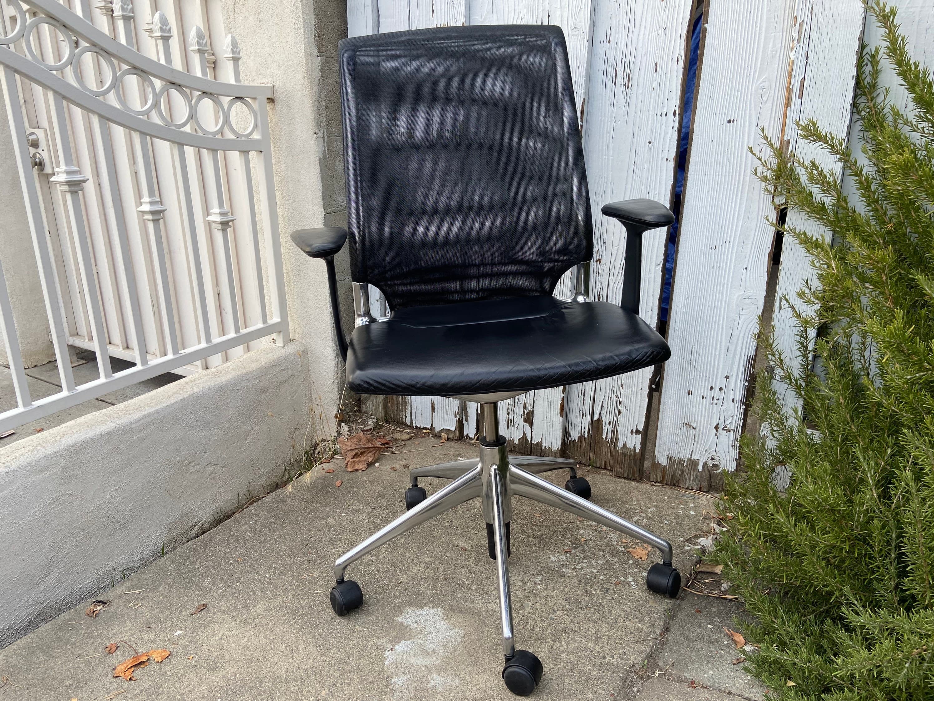 Vintage Vitra swivel desk chair - Image 1