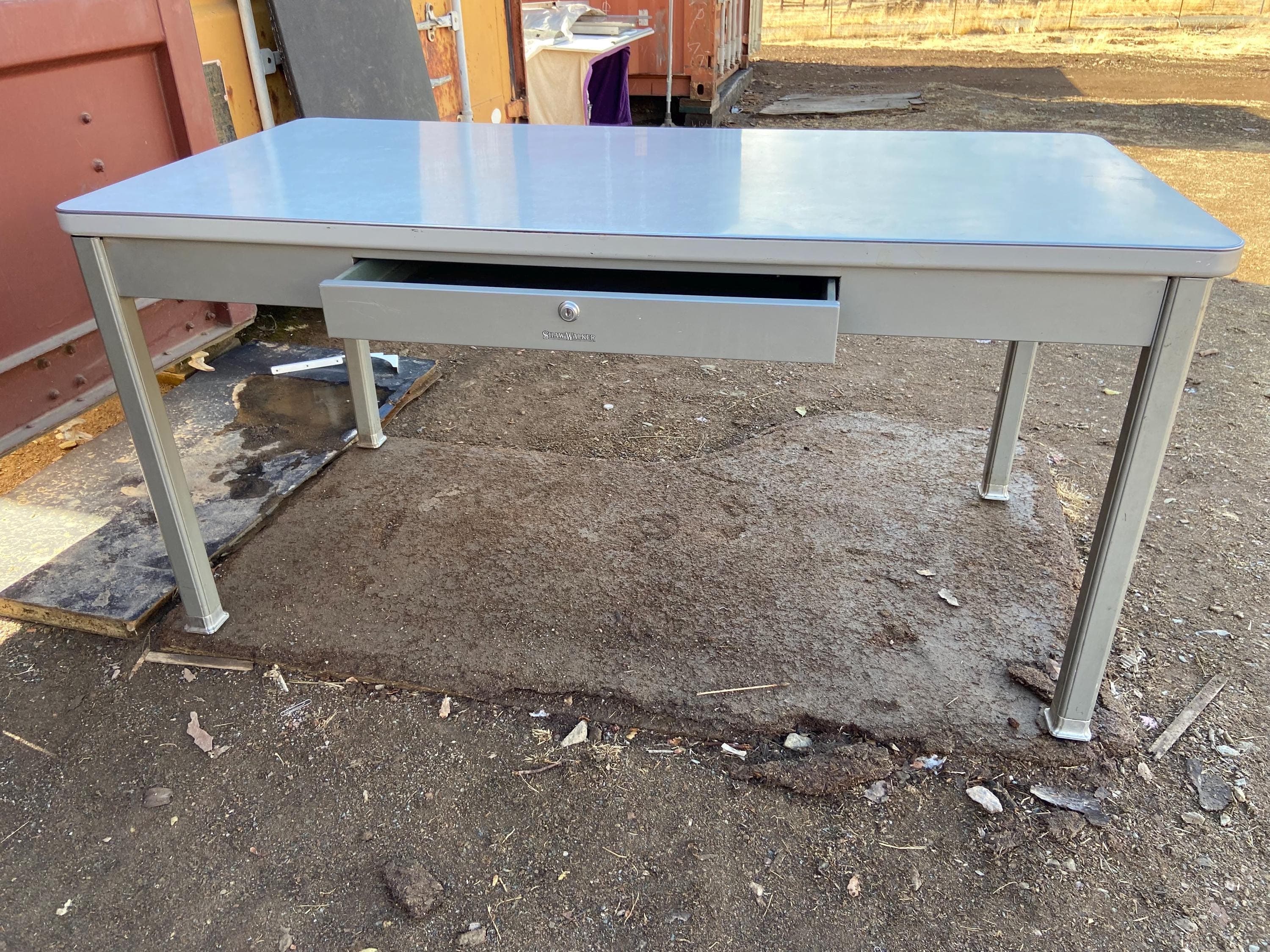 Shaw walker vintage mid century modern metal tanker desk - Image 1