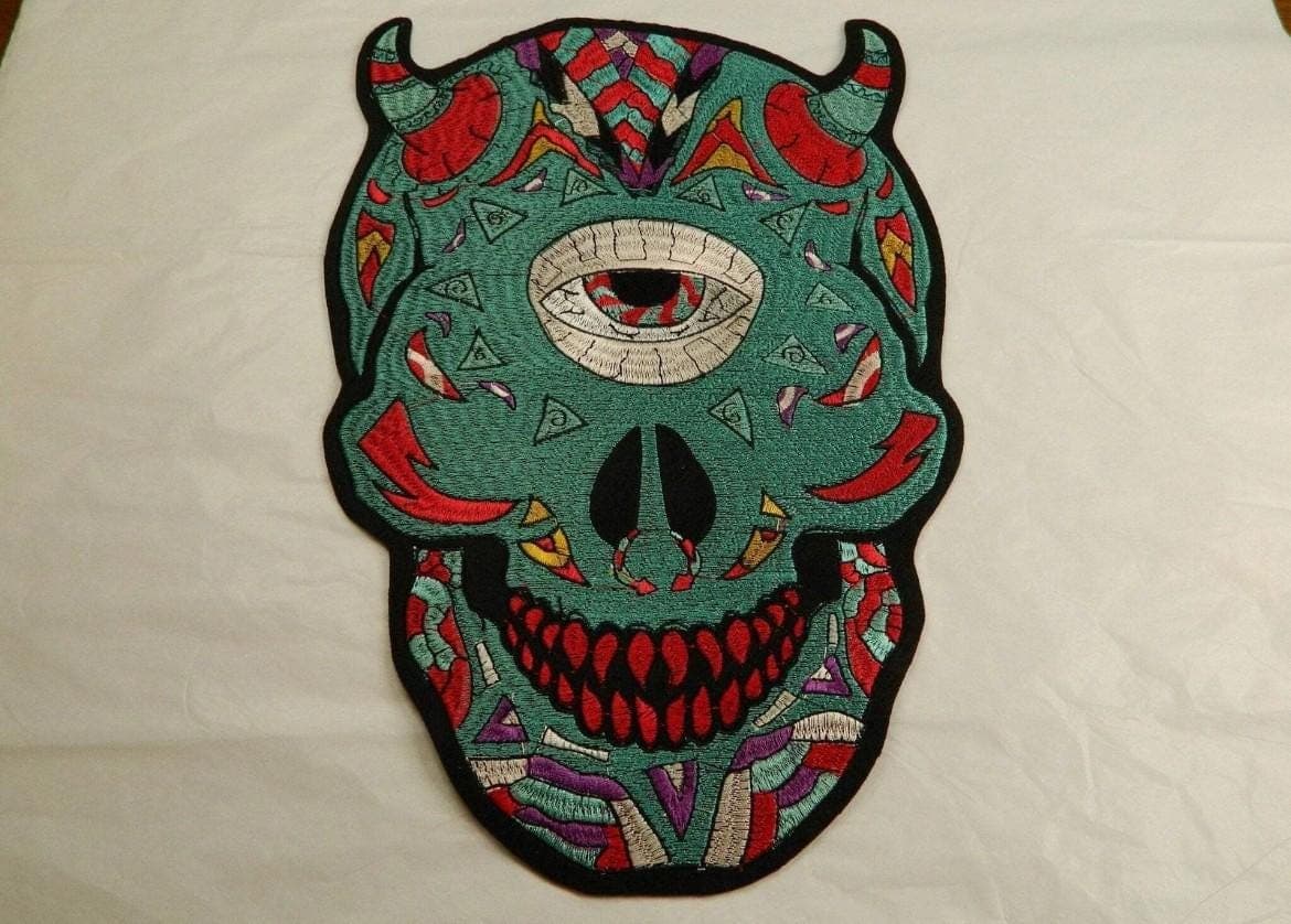 Cyclops Skull Patch: Monster Embroidery (Iron-On, 13.5x8.5 inches) - Image 1