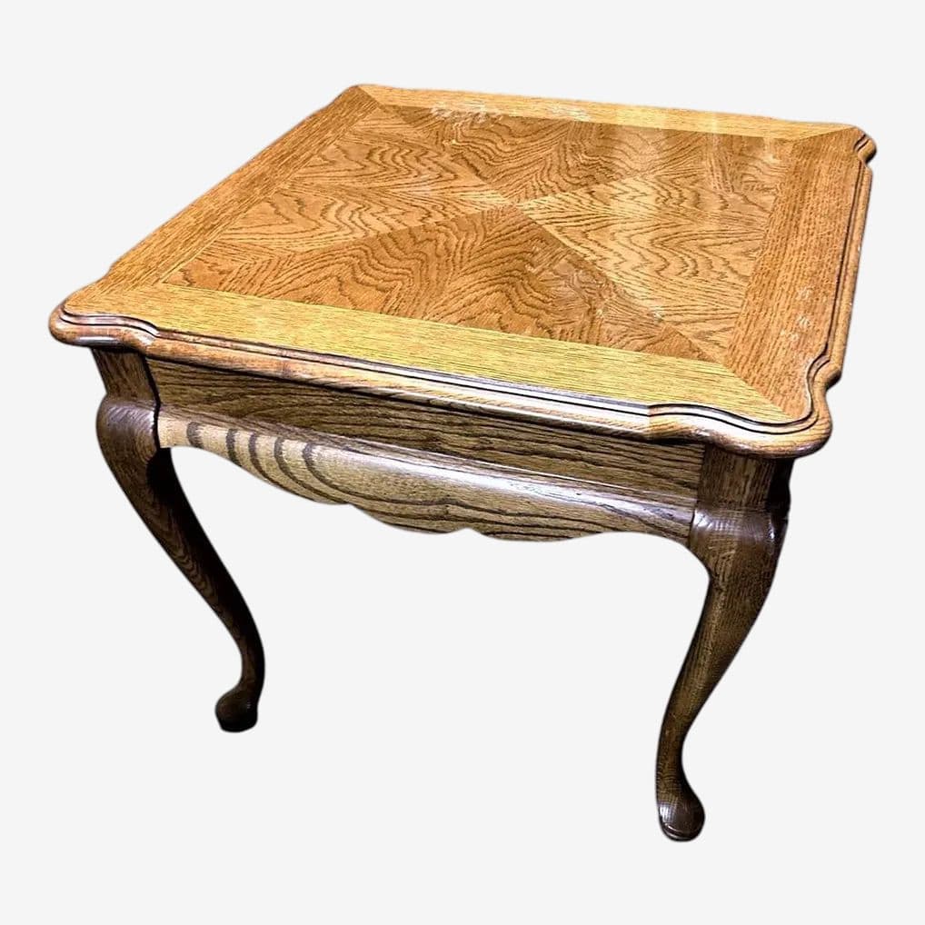 Vintage Thomasville Solid Oak Queen Anne Lamp Table - Late 20th Century - Image 1